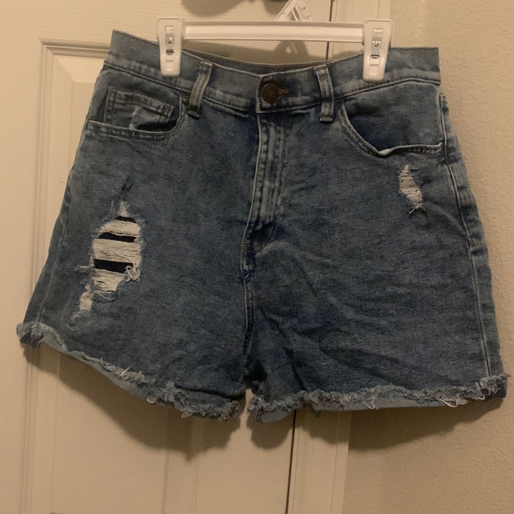Mid rise boyfriend denim shorts
